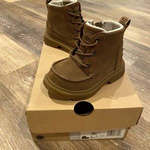 Boys Uggs boots in box